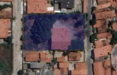 Imagem: O terreno possui 1.080m² de Área e está localizado em Eusébio