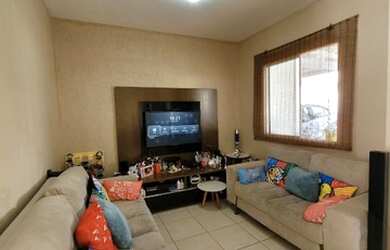 Imagem 2: Sobrado para venda com 165 metros quadrados com 3 quartos em Tubalina...