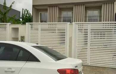 Imagem 4: SOBRADO GEMINADO NO PEREQUE