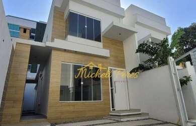 Imagem: A casa possui 4 Dormitórios, 2 Banheiros, 1 Vaga na garagem