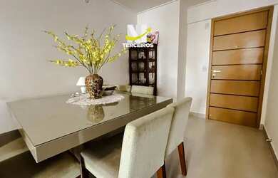 Imagem: O apartamento possui 3 Dormitórios, 2 Banheiros, 2 Vagas na