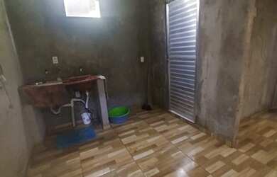 Imagem 6: Vendo Casa. Varanda, Área de serviço, 65m² de Áreae1 Banheiro