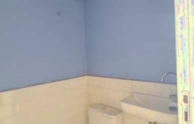 Imagem: A casa possui 2 Dormitórios, 3 Banheiros, 2 Vagas na garagem