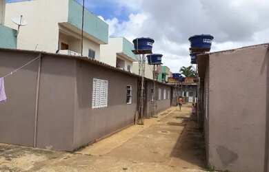 Imagem: A casa em condomínio possui 5 Dormitórios, 5 Banheiros, 500m²