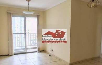 Imagem: O apartamento possui 3 Dormitórios, 1 Banheiro, 1 Vaga na garagem