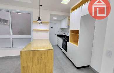 Imagem: O apartamento possui 2 Dormitórios, 2 Banheiros, 2 Vagas na