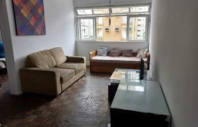 Imagem: O apartamento possui 1 Dormitório, 1 Banheiro, 1 Vaga na garagem