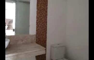 Imagem: O apartamentoe possui 2 Dormitórios, 1 Banheiro está localizado