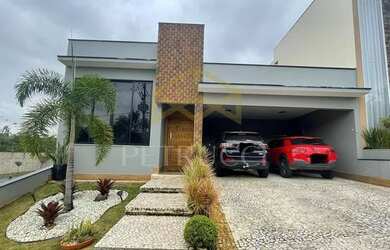 Imagem: A casa em condomínio possui 3 Dormitórios, 5 Banheiros, 4