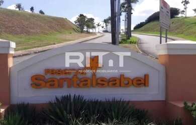 Imagem: A casa em condomínio possui 4 Dormitórios, 5 Banheiros, 4