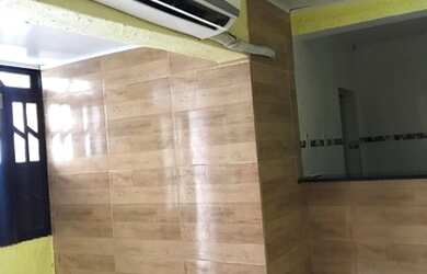 Imagem: A casa possui 2 Dormitórios, 1 Banheiro, 1 Vaga na garagem