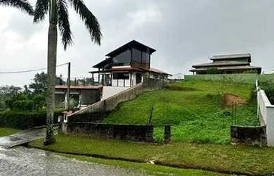 Imagem: O terreno possui 350m² de Área e está localizado em Caneca