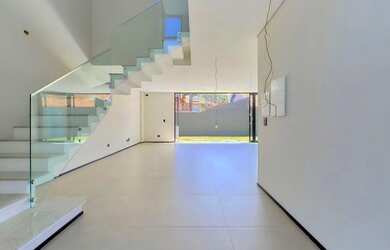 Imagem: Casa com 3 suítes à venda, 216 m² por R$ 2.000.000 - Santa