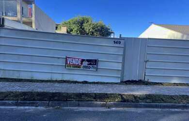 Imagem: O terreno possui 270m² de Área e está localizado em Bacacheri