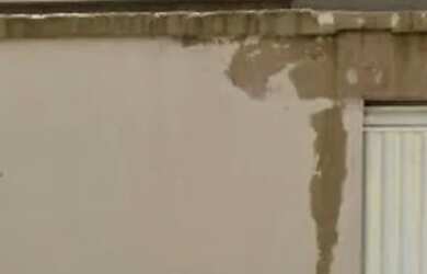 Imagem: A casa possui 3 Dormitórios, 2 Banheiros, 1 Vaga na garagem