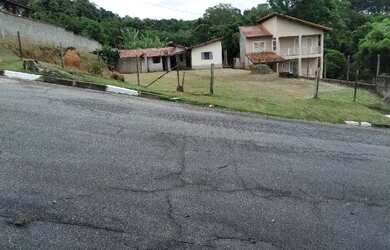 Imagem: A casa em condomínio possui 3 Dormitórios, 3 Banheiros, 1