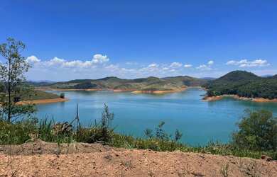 Imagem 2: Terreno com Vista e Acesso