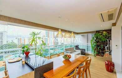 Imagem: O apartamento possui 3 Dormitórios, 5 Banheiros, 3 Vagas na