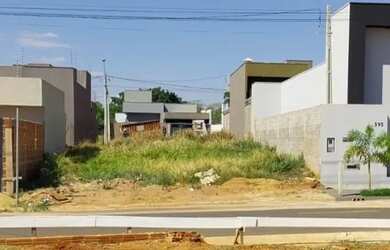 Imagem: O terreno possui 200m² de Área e está localizado em Setsul
