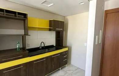 Imagem: O apartamento possui 2 Dormitórios, 1 Banheiro, 1 Vaga na garagem