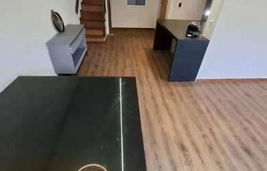 Imagem: A casa possui 3 Dormitórios, 4 Banheiros, 1 Vaga na garagem