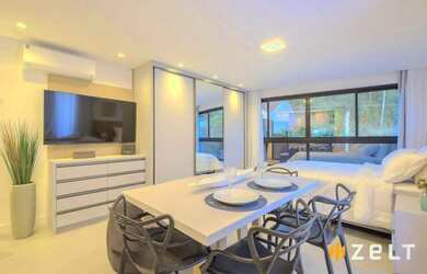 Imagem: O apartamento possui 1 Dormitório, 1 Banheiro, 1 Vaga na garagem