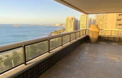 Imagem: O apartamento possui 4 Dormitórios, 5 Banheiros, 2 Vagas na