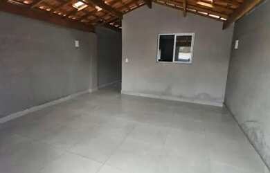 Imagem: A casa possui 2 Dormitórios, 3 Banheiros, 2 Vagas na garagem