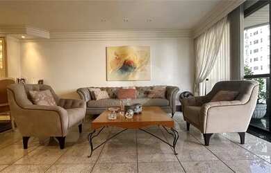 Imagem: O apartamento possui 4 Dormitórios, 4 Banheiros, 2 Vagas na