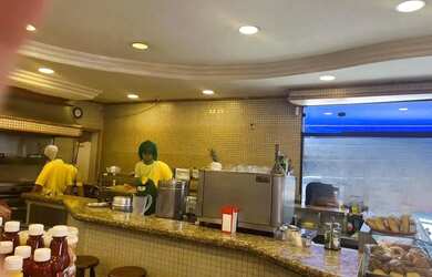 Imagem: O depósito possui 100m² de Área e está localizado em Jardim