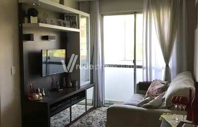 Imagem: O apartamento possui 3 Dormitórios, 1 Banheiro, 1 Vaga na garagem