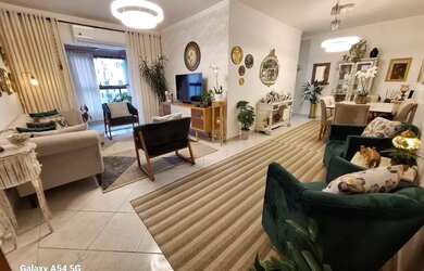 Imagem: O apartamento possui 2 Dormitórios, 1 Banheiro, 2 Vagas na