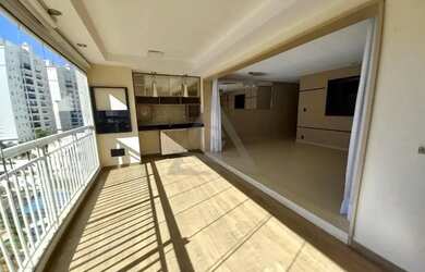 Imagem: O apartamento possui 3 Dormitórios, 2 Banheiros, 2 Vagas na