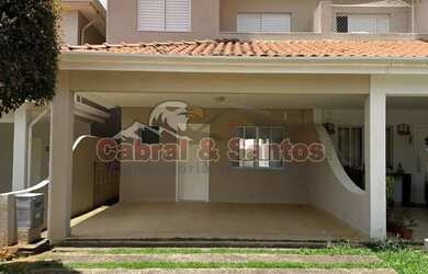 Imagem: A casa em condomínio possui 3 Dormitórios, 3 Banheiros, 2