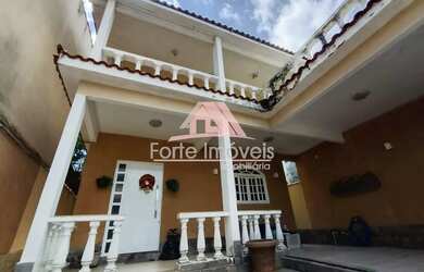 Imagem: A casa à venda possui 3 Dormitórios, 2 Banheiros, 1 Vaga na