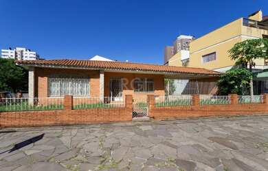 Imagem: Porto Alegre - Casa Padrão - Menino Deus