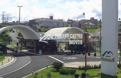 Imagem: O terreno possui 400m² de Área e está localizado em São