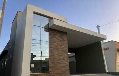 Imagem: A casa em condomínio possui 3 Dormitórios, 4 Banheiros, 4