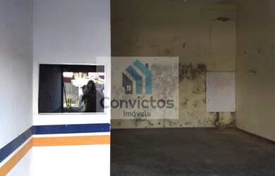 Imagem: O depósito possui 2 Vagas na garagem, 50m² de Área e está