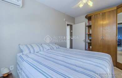 Imagem 8: PORTO ALEGRE - Apartamento Padrão - Nonoai