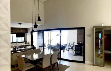 Imagem 3: Casa à venda no condomínio Mônaco 4 suítes, piscina Urbanova, São José dos Campos