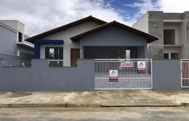 Imagem 1: JARAGUá DO SUL - Casa Padrão - Três Rios do Sul