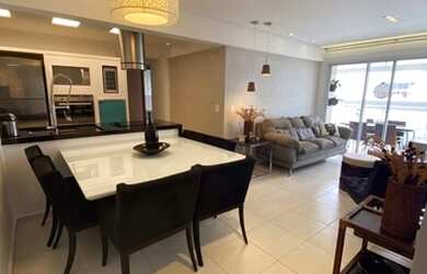 Imagem: O apartamento possui 3 Dormitórios, 3 Banheiros, 2 Vagas na