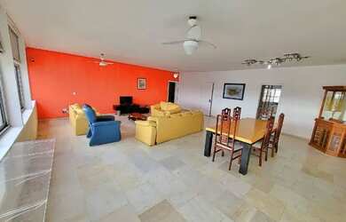 Imagem 6: APARTAMENTO ENORME, PÉ-NA-AREIA, VISTA PANORÂMICA