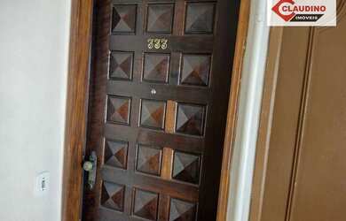 Imagem: O apartamento possui 3 Dormitórios, 1 Banheiro, 1 Vaga na garagem