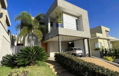 Imagem: A casa em condomínio possui 4 Dormitórios, 5 Banheiros, 2