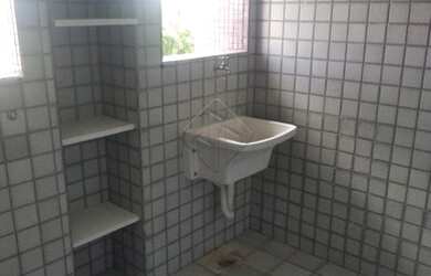 Imagem: O apartamento possui 3 Dormitórios, 2 Banheiros, 2 Vagas na