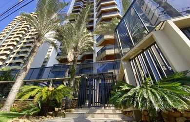 Imagem: O apartamento possui 4 Dormitórios, 5 Banheiros, 4 Vagas na