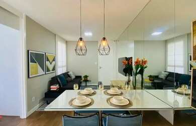 Imagem: O apartamento possui 2 Dormitórios, 1 Banheiro, 1 Vaga na garagem