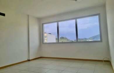 Imagem: O depósito possui 1 Vaga na garagem, 23m² de Área e está